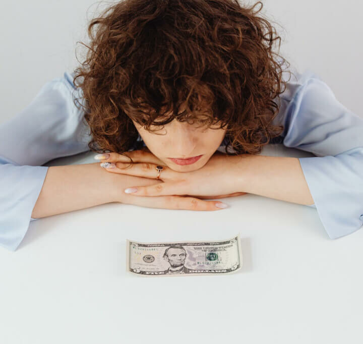 Maintain Control of Your Finances During the Holidays
